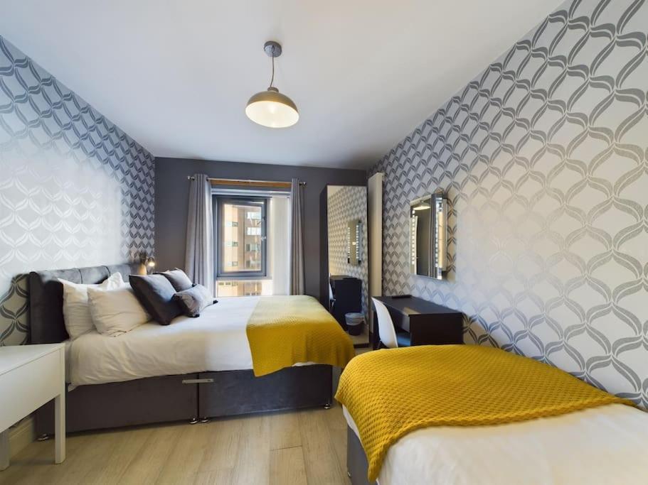 Donegall Sq Apt At City Gate, Belfast City Centre Buitenkant foto