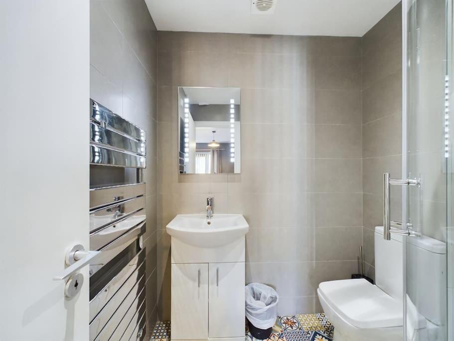 Donegall Sq Apt At City Gate, Belfast City Centre Buitenkant foto